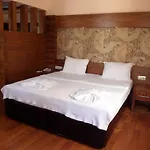 Dinara Otel