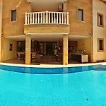 Dinara Otel