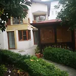 Dinara Отель