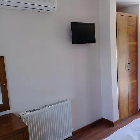 Hotel Dinara