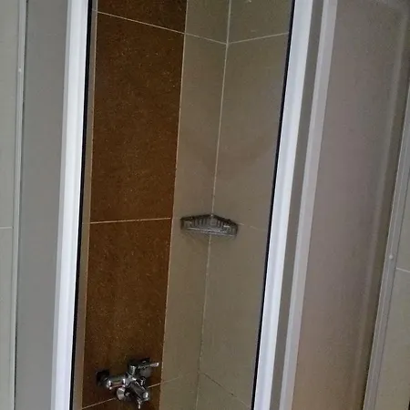 Dinara Hotel