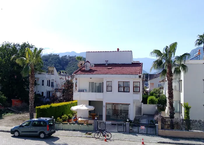 Hotel Dinara